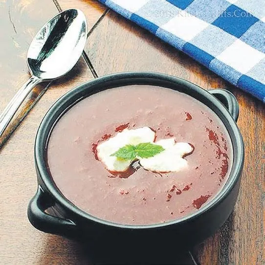 Mürdüm renginde lezzetler