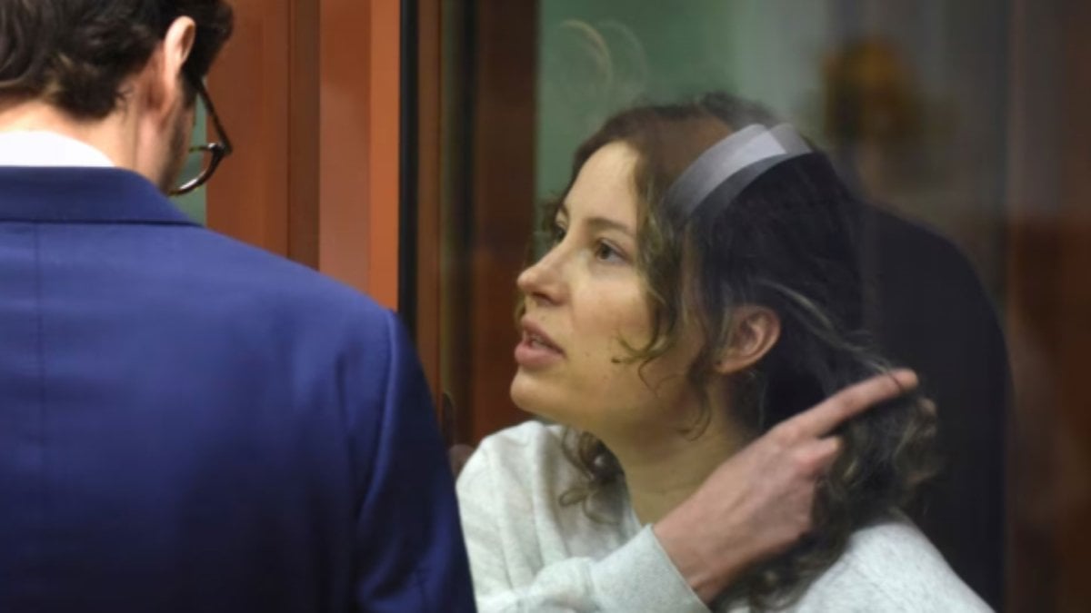 Rusya’da Ukrayna ordusu için para topladığı iddiasıyla suçlanan kadına 12 yıl hapis