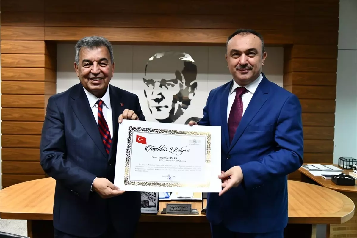 Vali Soytürk’ten Eyüp Sözdinler’e Teşekkür